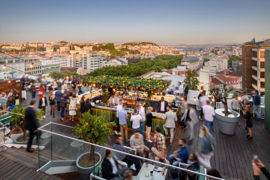 Les 8 meilleurs Rooftops de Lisbonne pour un apéro avec vue en 2025