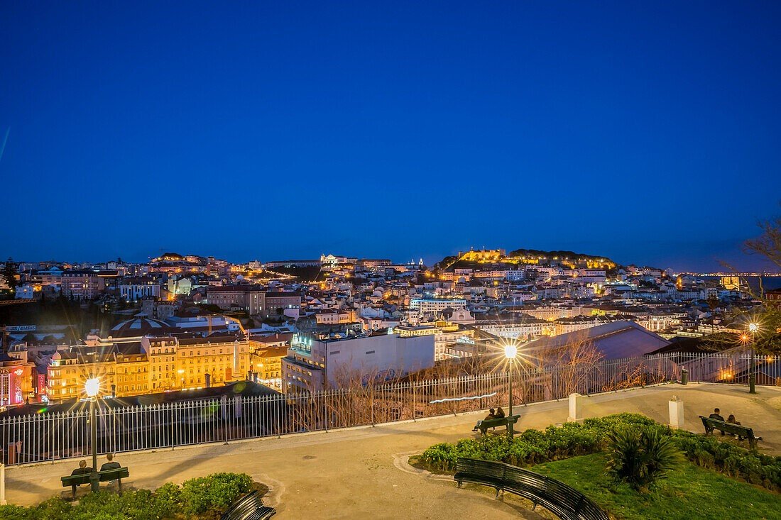 Le Top des meilleurs Point de vue de Lisbonne - Miradouro São Pedro de Alcântara (Bairro Alto) - Le plus étendu